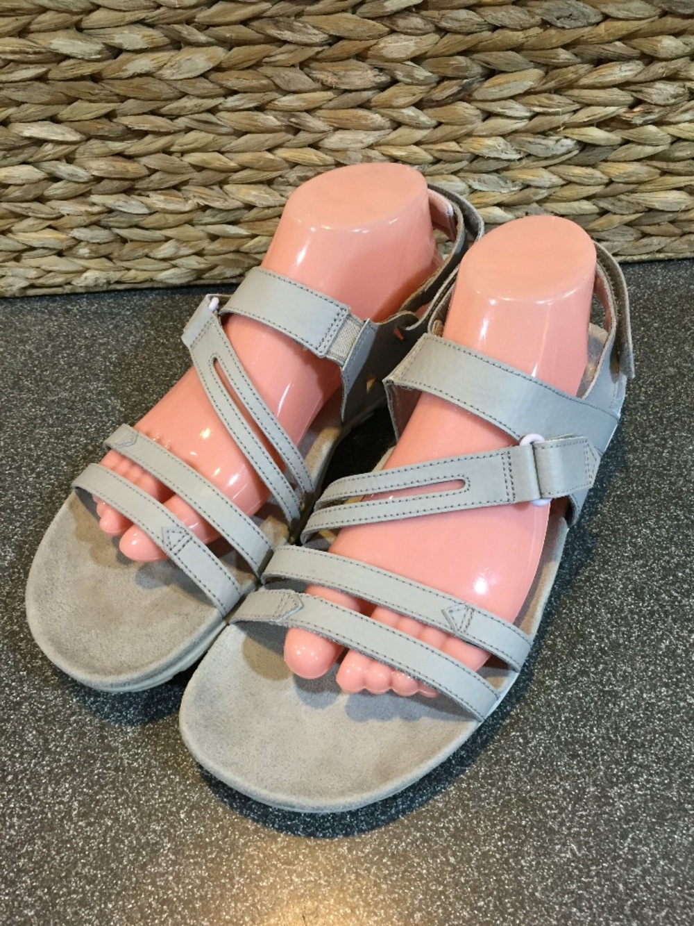 Merrell Women's Light Gray Strappy Sandals